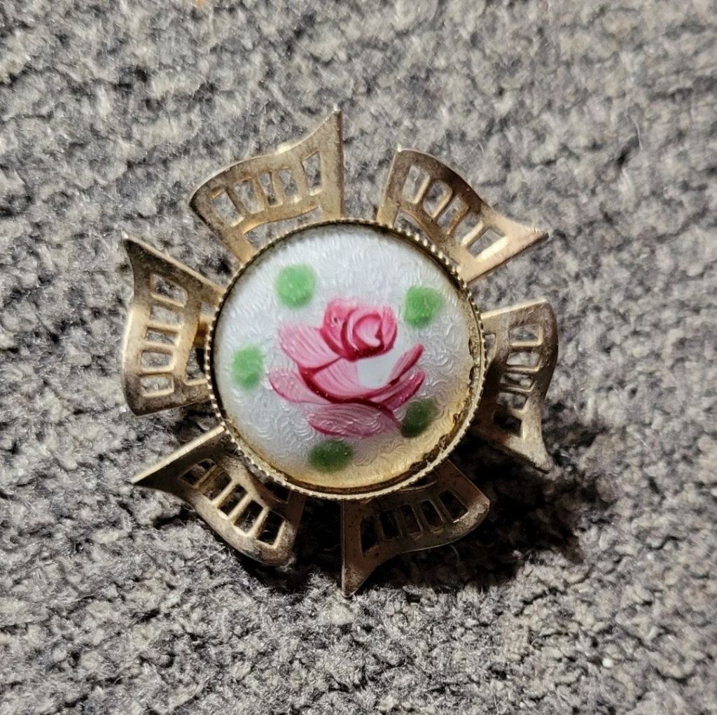 Vtg Guilloche Pin
